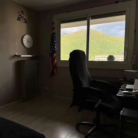 Panoramic Floor - Mountain View - 6 People 2 *